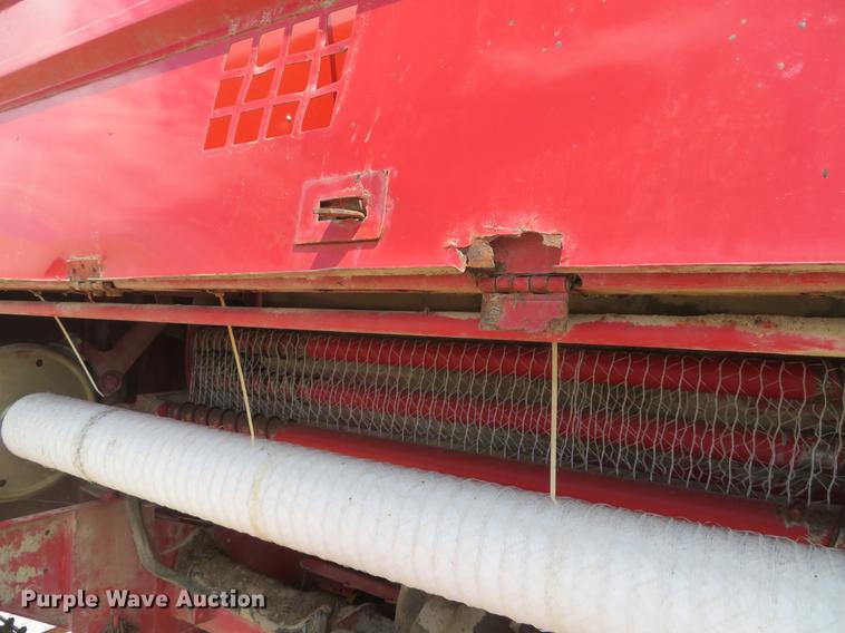 image for item DE8054 2008 New Holland BR7090 round baler