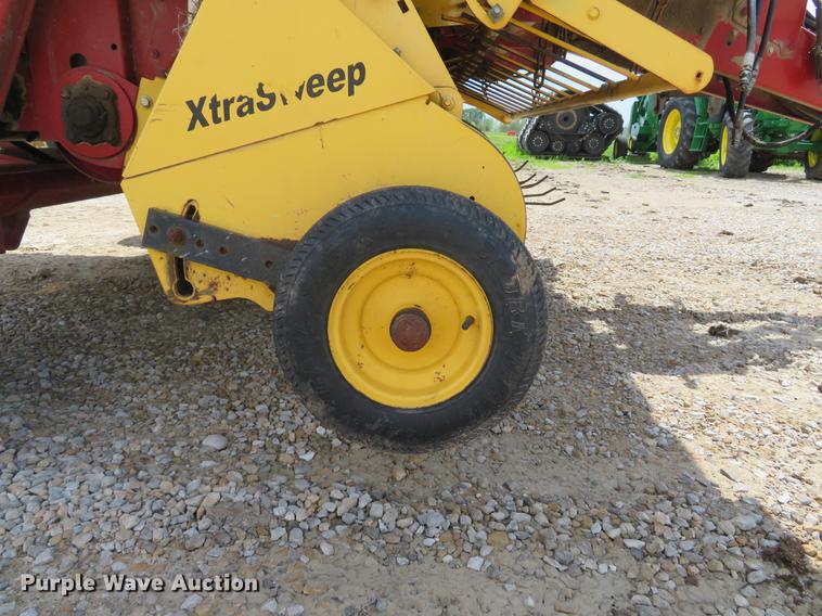 image for item DE8054 2008 New Holland BR7090 round baler