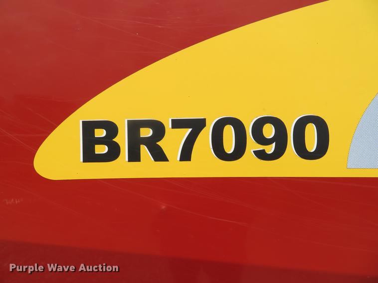 image for item DE8054 2008 New Holland BR7090 round baler