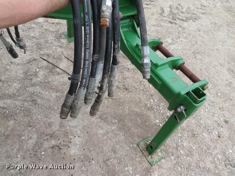 image for item DE8055 2004 John Deere 1790 CCS split row planter