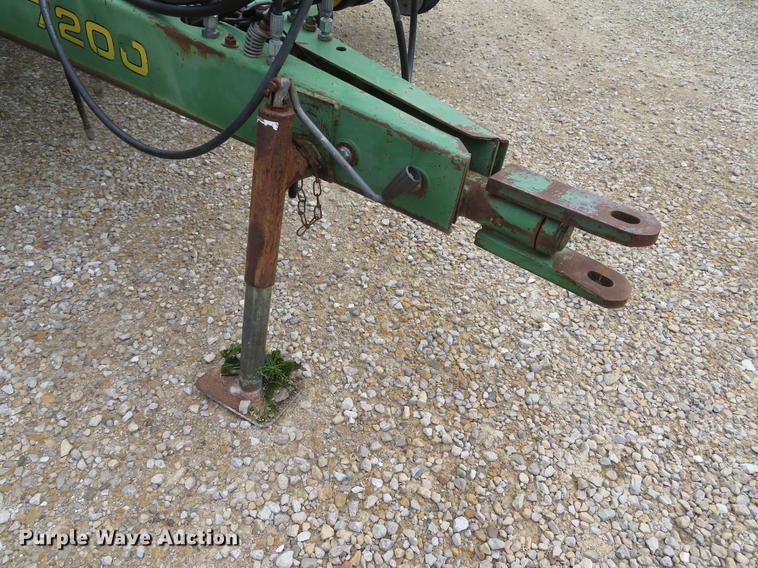image for item DE8056 John Deere 7200 Max Emerge 2 planter