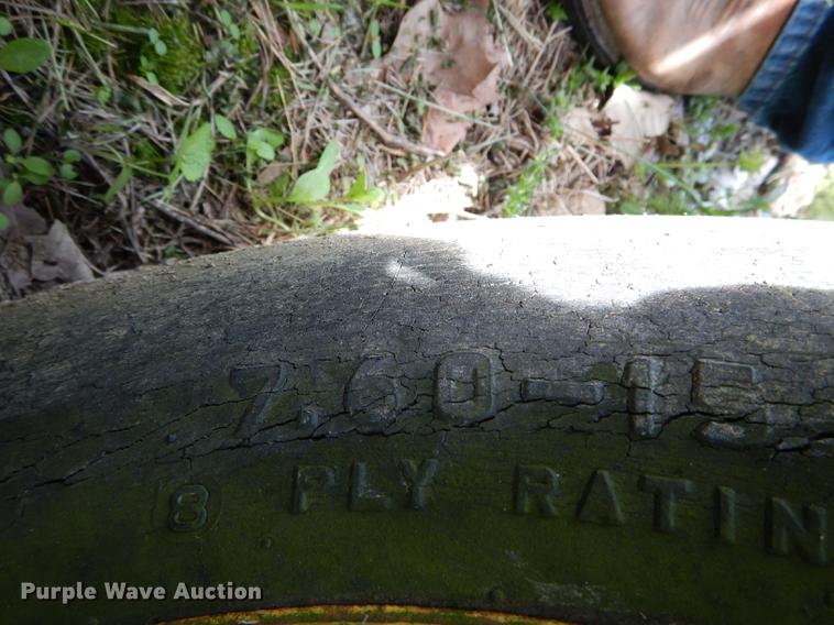 image for item DE8384 John Deere 7200 Max Emerge 2 planter