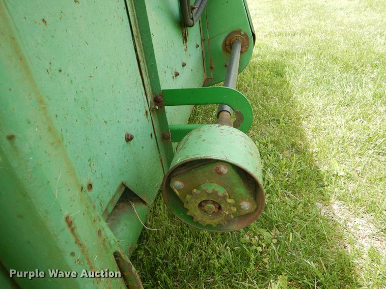 image for item DE8385 John Deere 216 platform head