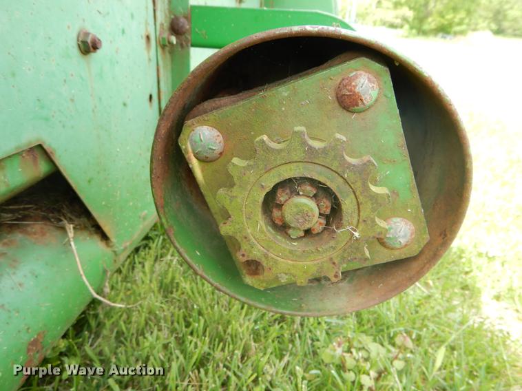 image for item DE8385 John Deere 216 platform head