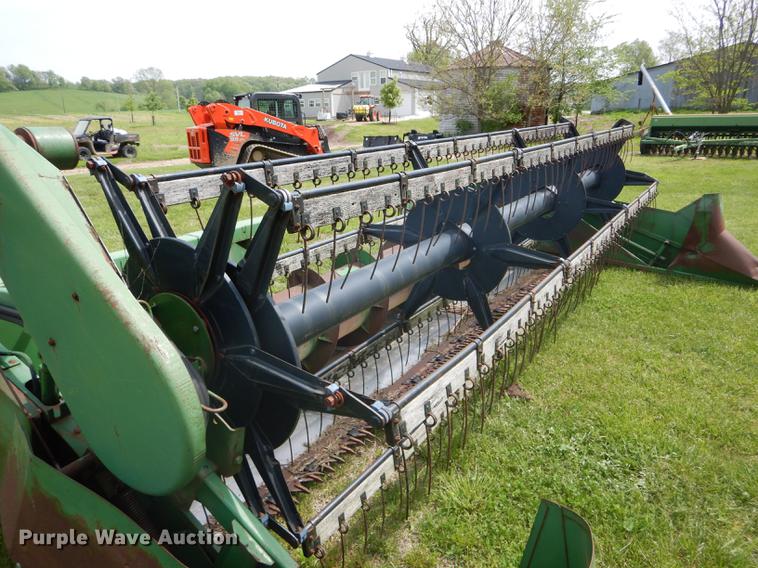 image for item DE8385 John Deere 216 platform head