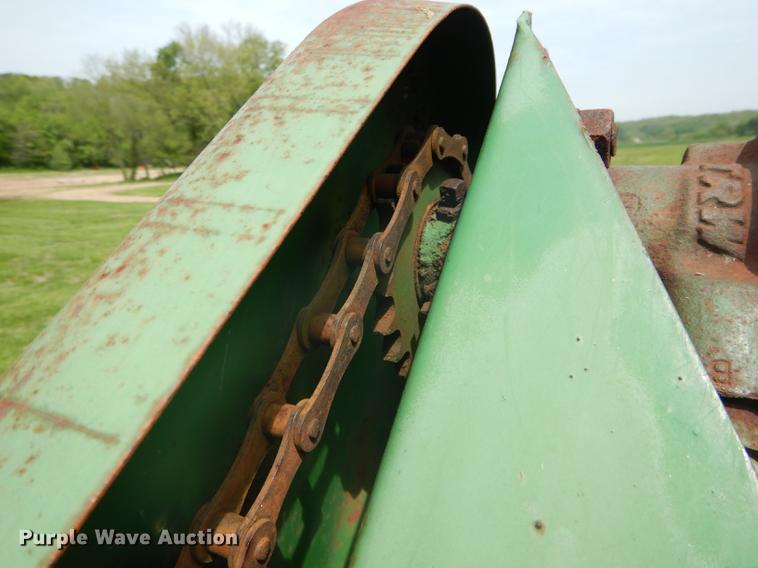 image for item DE8385 John Deere 216 platform head