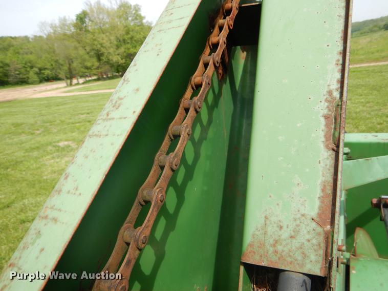 image for item DE8385 John Deere 216 platform head