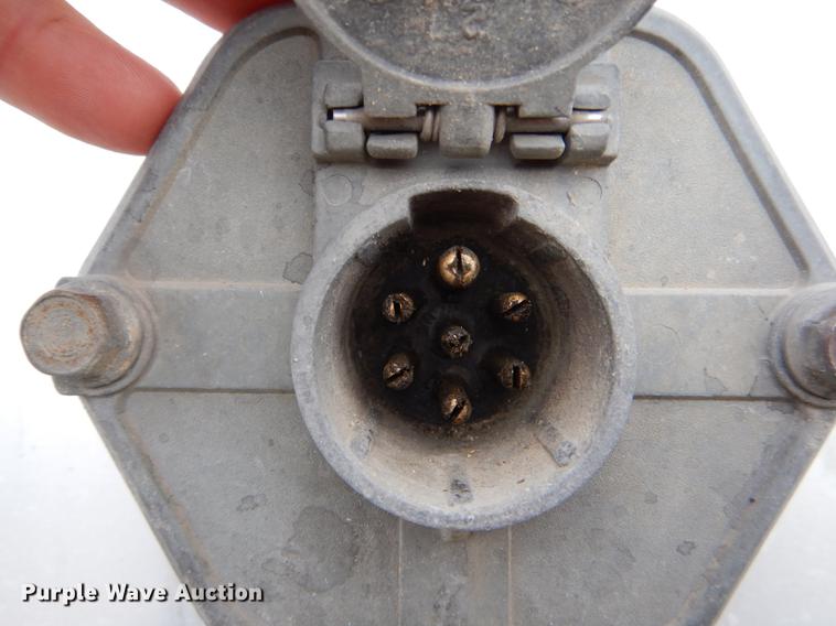 image for item DE8391 2002 Corn Husker double hopper bottom grain trailer