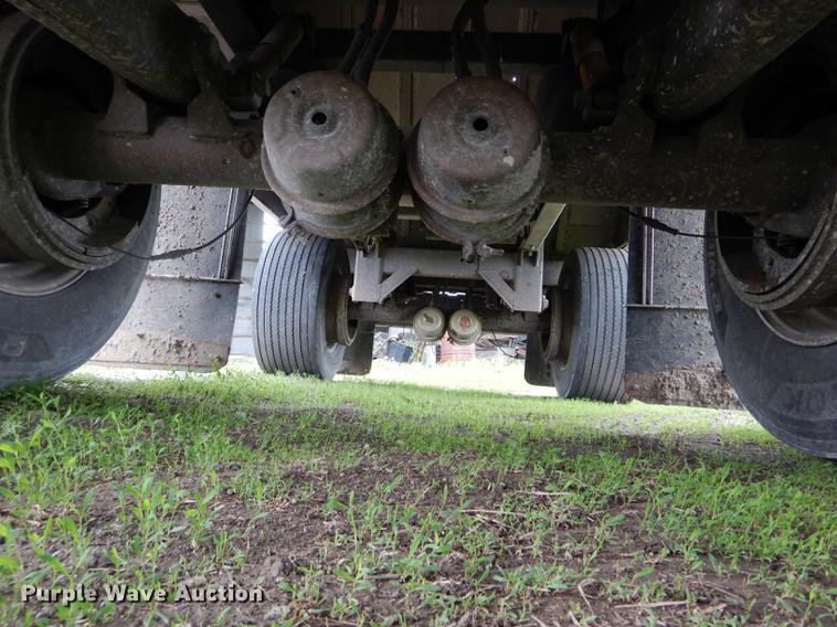 image for item DE8391 2002 Corn Husker double hopper bottom grain trailer