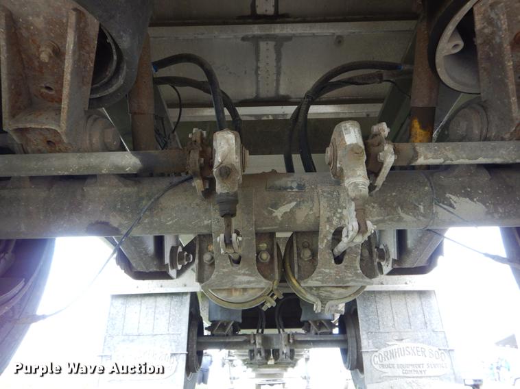 image for item DE8391 2002 Corn Husker double hopper bottom grain trailer