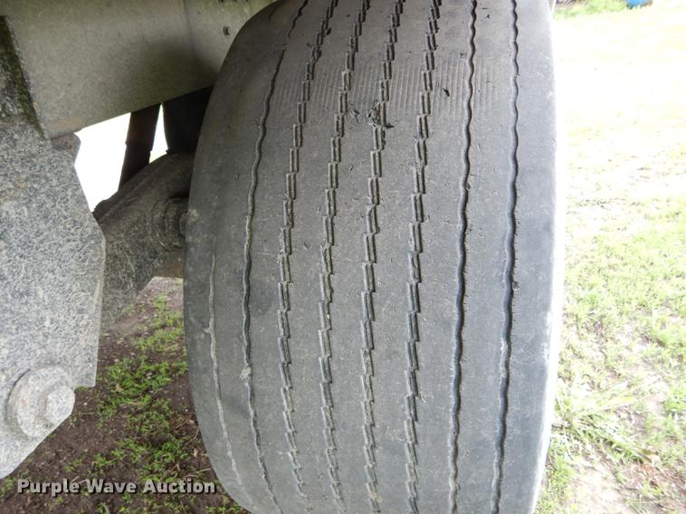 image for item DE8391 2002 Corn Husker double hopper bottom grain trailer