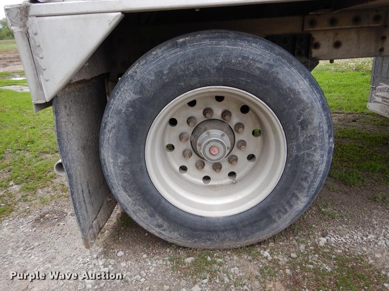 image for item DE8391 2002 Corn Husker double hopper bottom grain trailer