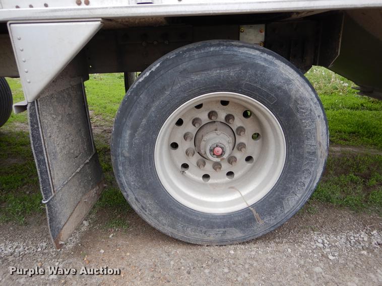 image for item DE8391 2002 Corn Husker double hopper bottom grain trailer
