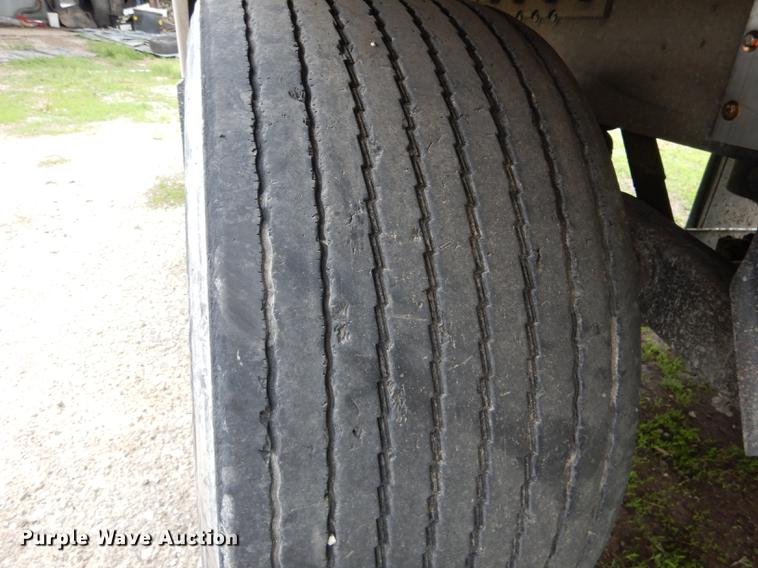 image for item DE8391 2002 Corn Husker double hopper bottom grain trailer