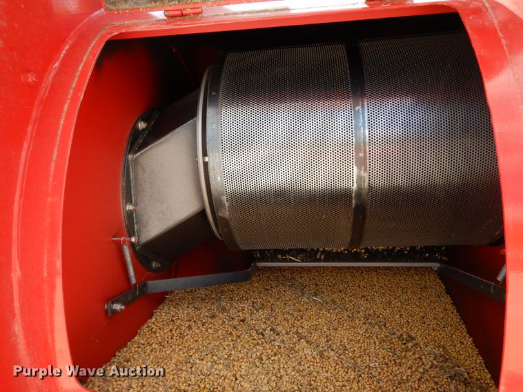 image for item DE8400 Rem VRX grain vacuum