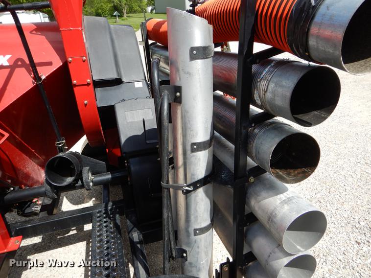 image for item DE8400 Rem VRX grain vacuum