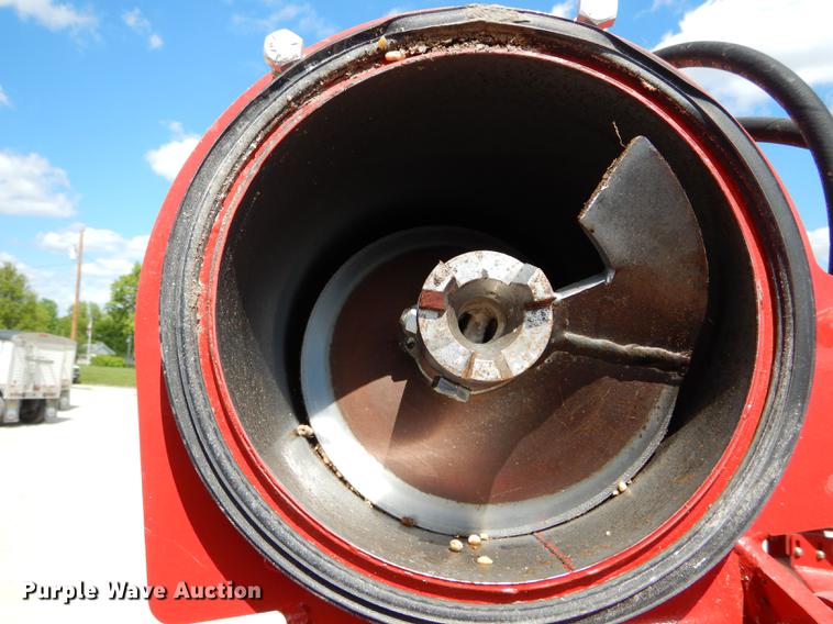 image for item DE8400 Rem VRX grain vacuum