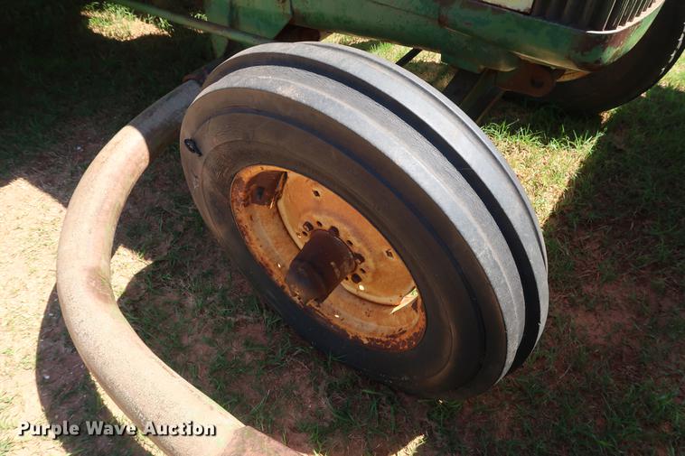 image for item DF4423 1954 John Deere R tractor