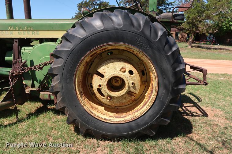 image for item DF4423 1954 John Deere R tractor