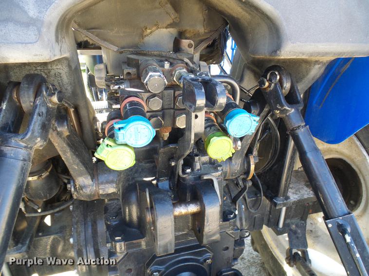 image for item DF7292 2004 New Holland TN60A tractor