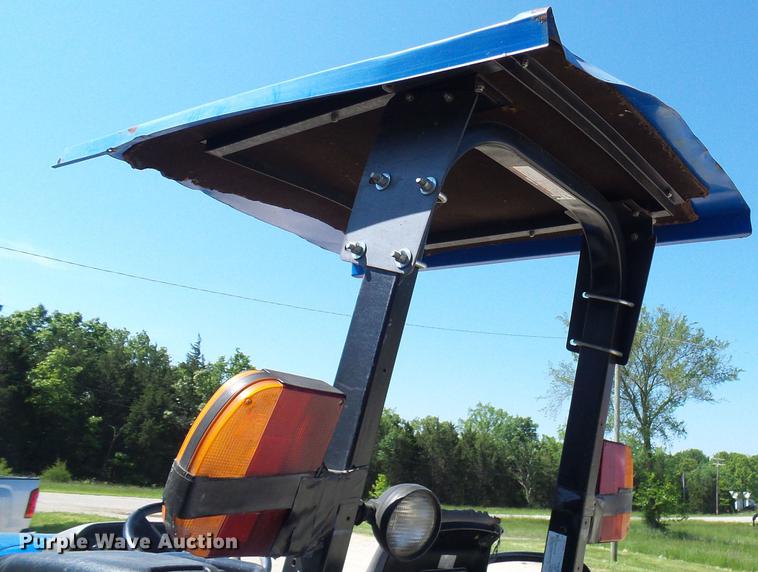 image for item DF7292 2004 New Holland TN60A tractor
