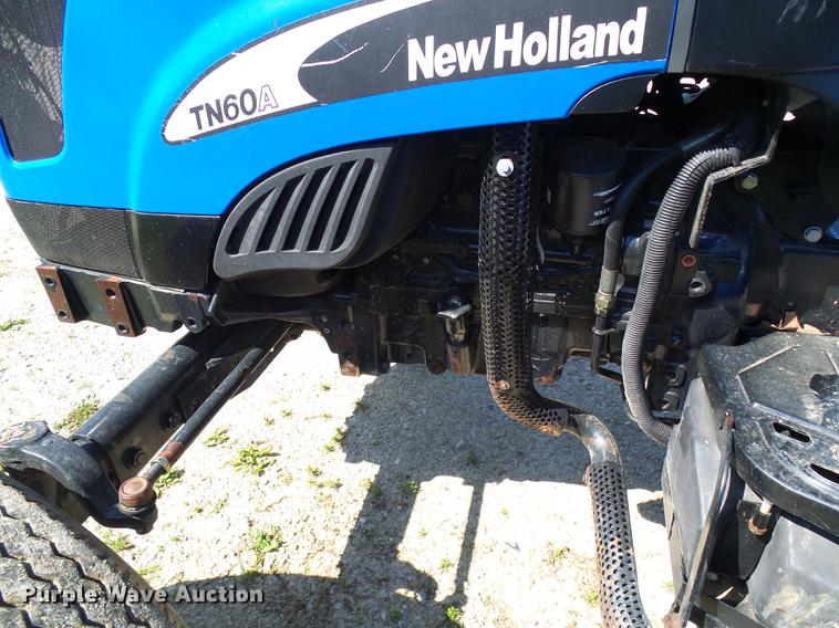 image for item DF7292 2004 New Holland TN60A tractor