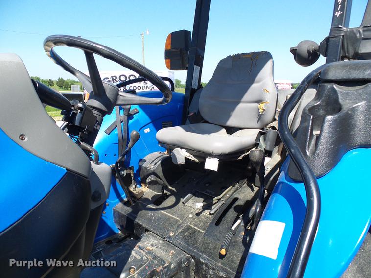 image for item DF7292 2004 New Holland TN60A tractor