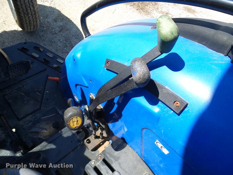 image for item DF7292 2004 New Holland TN60A tractor