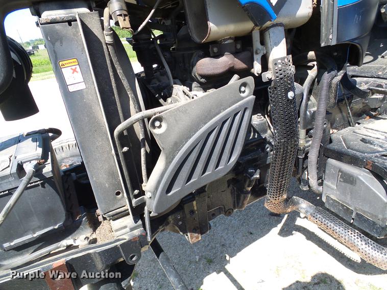 image for item DF7292 2004 New Holland TN60A tractor