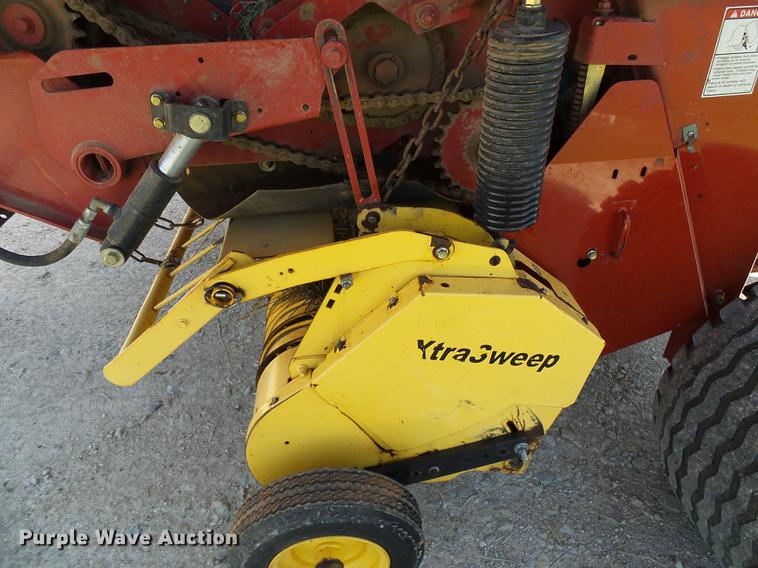 image for item DF7293 2008 New Holland BR7090 round baler