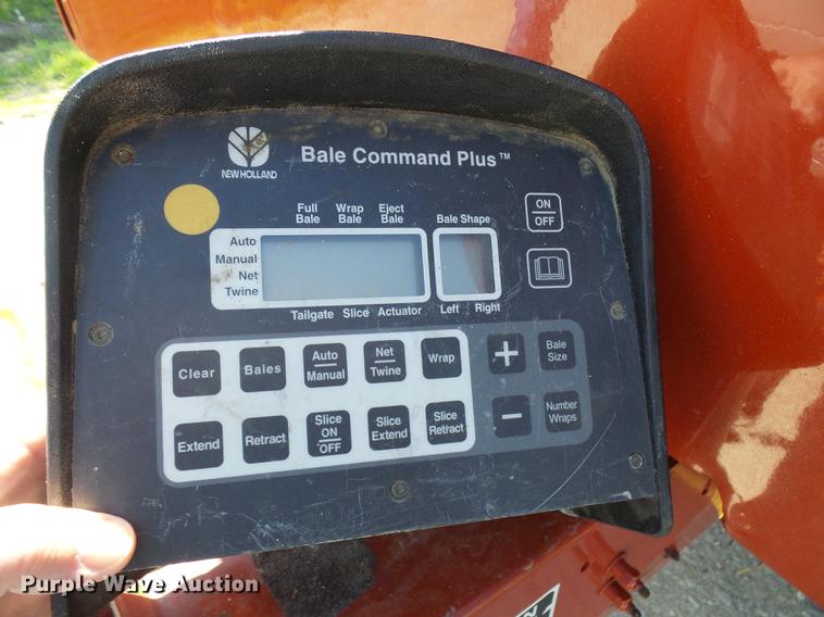 image for item DF7293 2008 New Holland BR7090 round baler