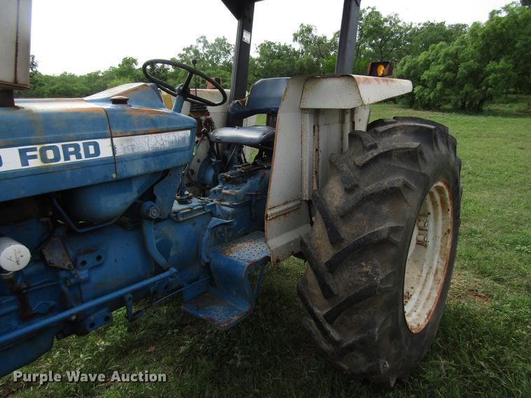 1987 Ford 5900 tractor in Seguin, TX | Item DF8049 sold | Purple Wave