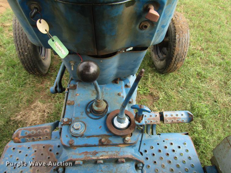 image for item DF8049 1987 Ford 5900 tractor