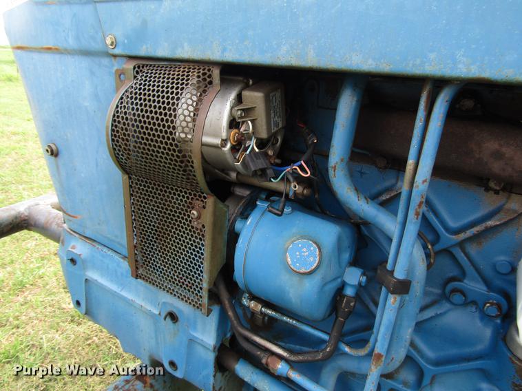 image for item DF8049 1987 Ford 5900 tractor