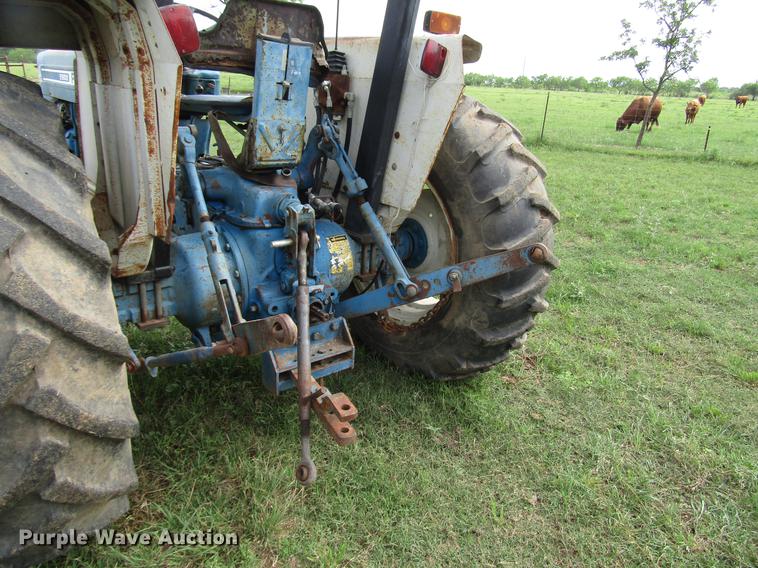 image for item DF8049 1987 Ford 5900 tractor