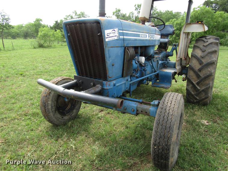 image for item DF8049 1987 Ford 5900 tractor