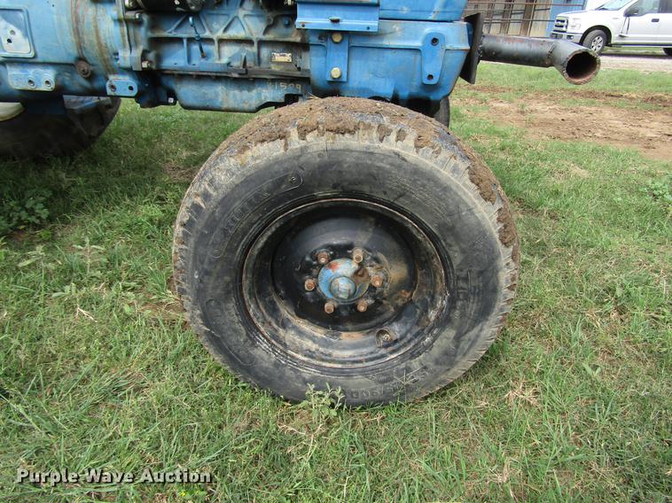 image for item DF8049 1987 Ford 5900 tractor