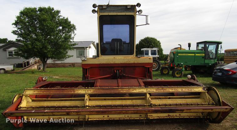 image for item DF8055 New Holland 910 windrower