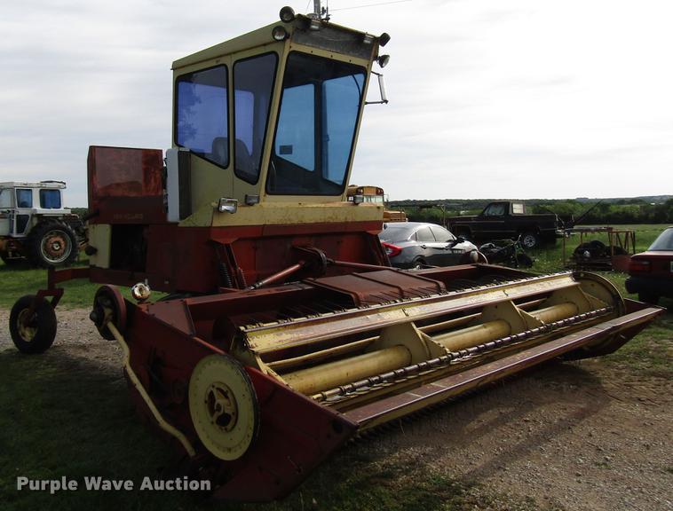 image for item DF8055 New Holland 910 windrower