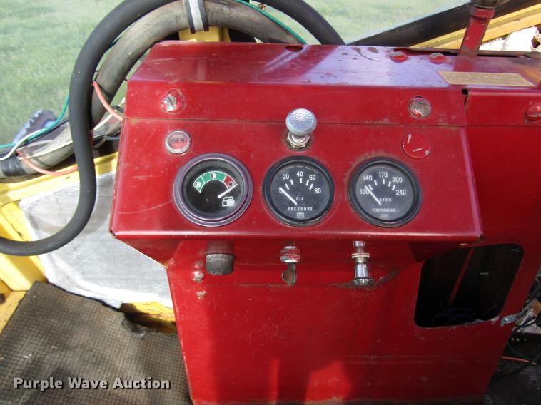 image for item DF8055 New Holland 910 windrower