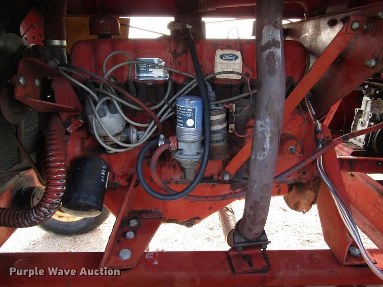 image for item DF8055 New Holland 910 windrower