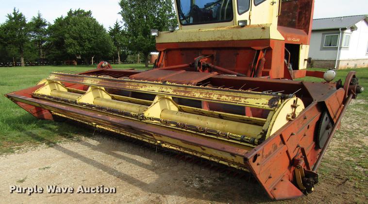 image for item DF8055 New Holland 910 windrower