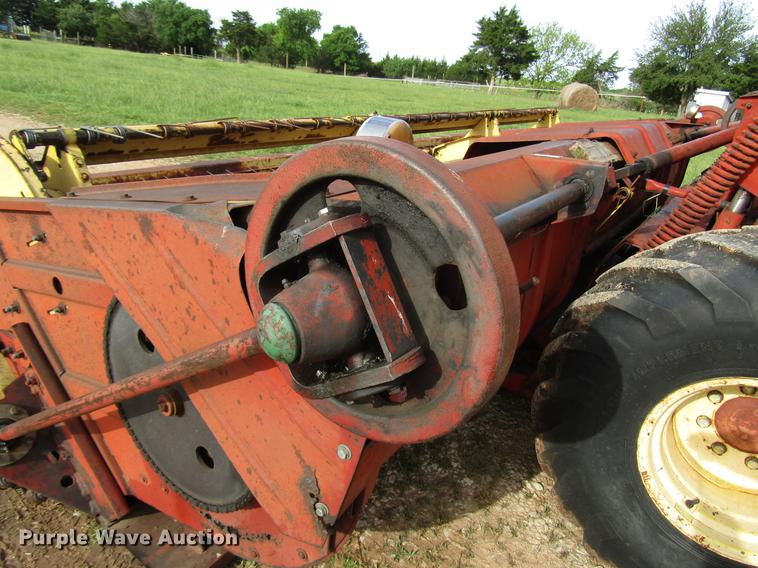 image for item DF8055 New Holland 910 windrower