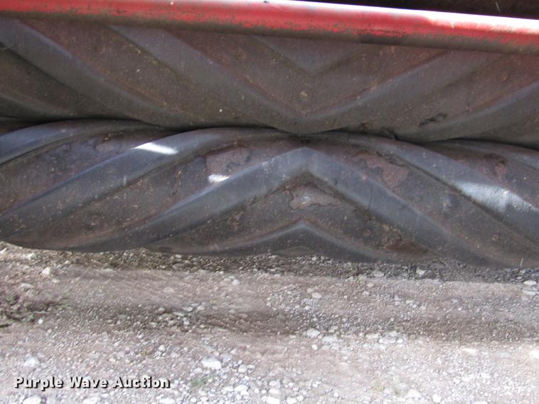 image for item DF8055 New Holland 910 windrower