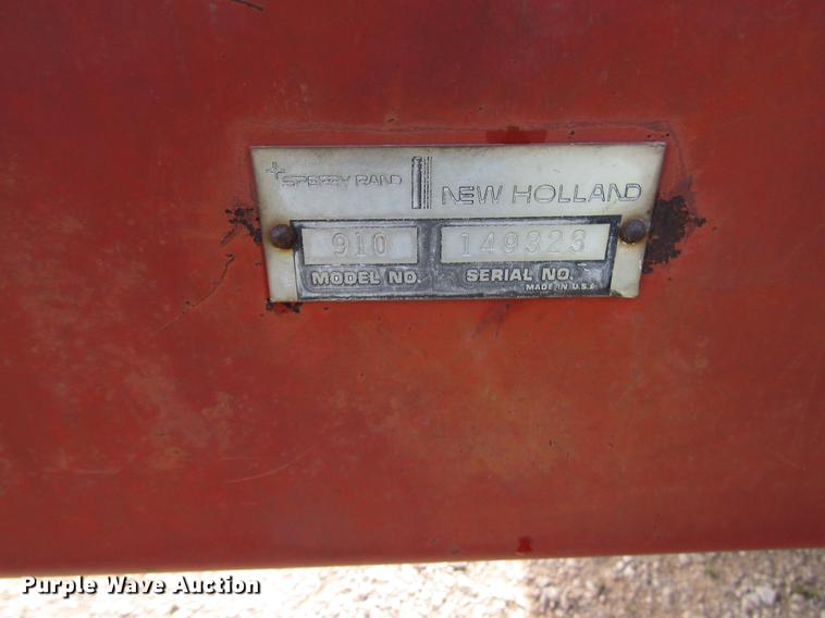 image for item DF8055 New Holland 910 windrower
