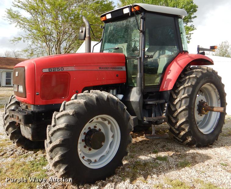 image for item DG1061 2002 Massey-Ferguson 8250 MFWD tractor