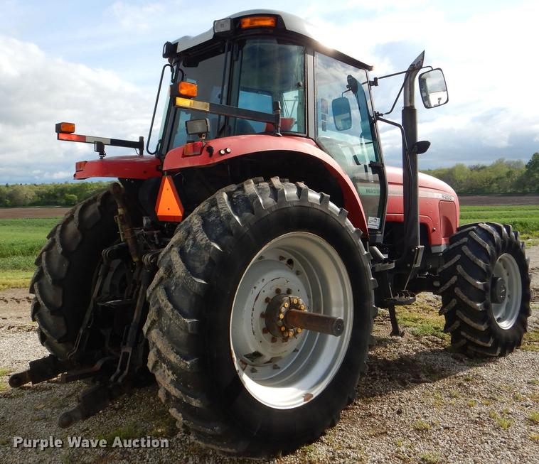 image for item DG1061 2002 Massey-Ferguson 8250 MFWD tractor