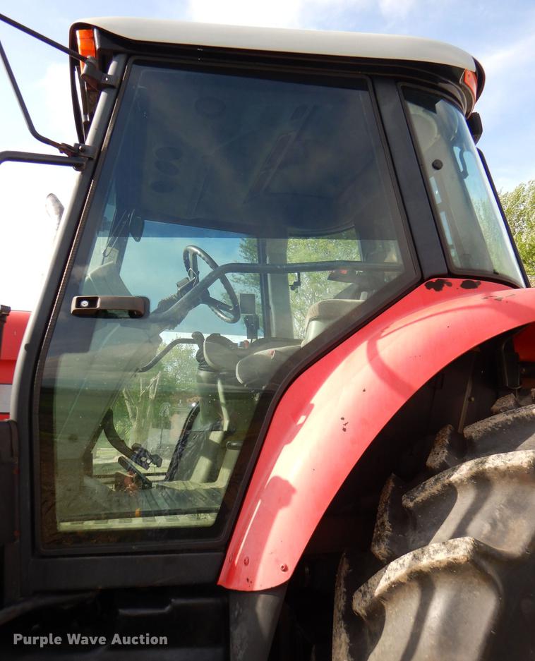 image for item DG1061 2002 Massey-Ferguson 8250 MFWD tractor