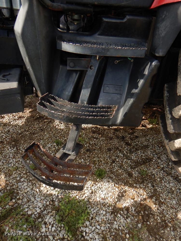 image for item DG1061 2002 Massey-Ferguson 8250 MFWD tractor