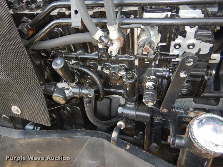 image for item DG1061 2002 Massey-Ferguson 8250 MFWD tractor